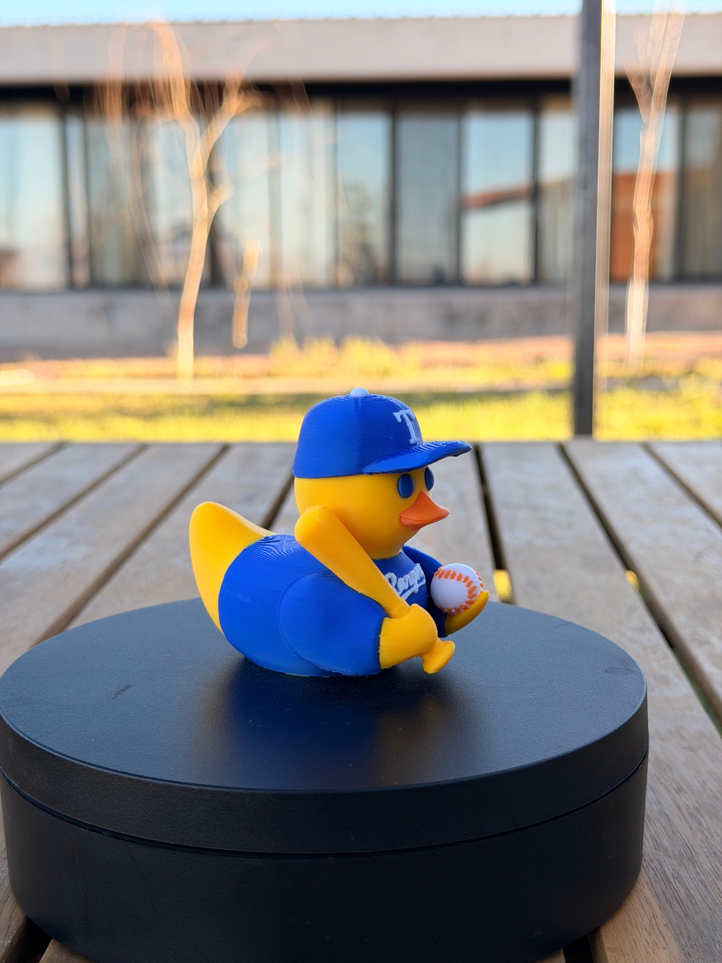 Texas Rangers Patito de Béisbol – Impreso en 3D Fan MLB Patito Coleccionable | Rangers Regalo Fan | Baseball Decoración de Tablero