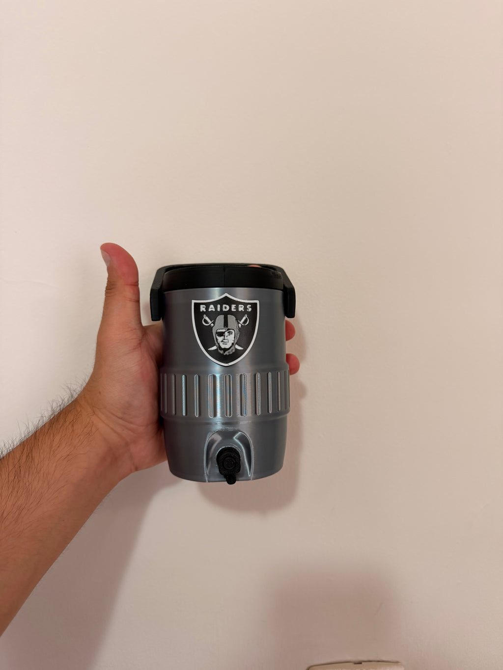 Las Vegas Raiders Fan Koozie – Enfriador de Lata 355ml Impreso en 3D