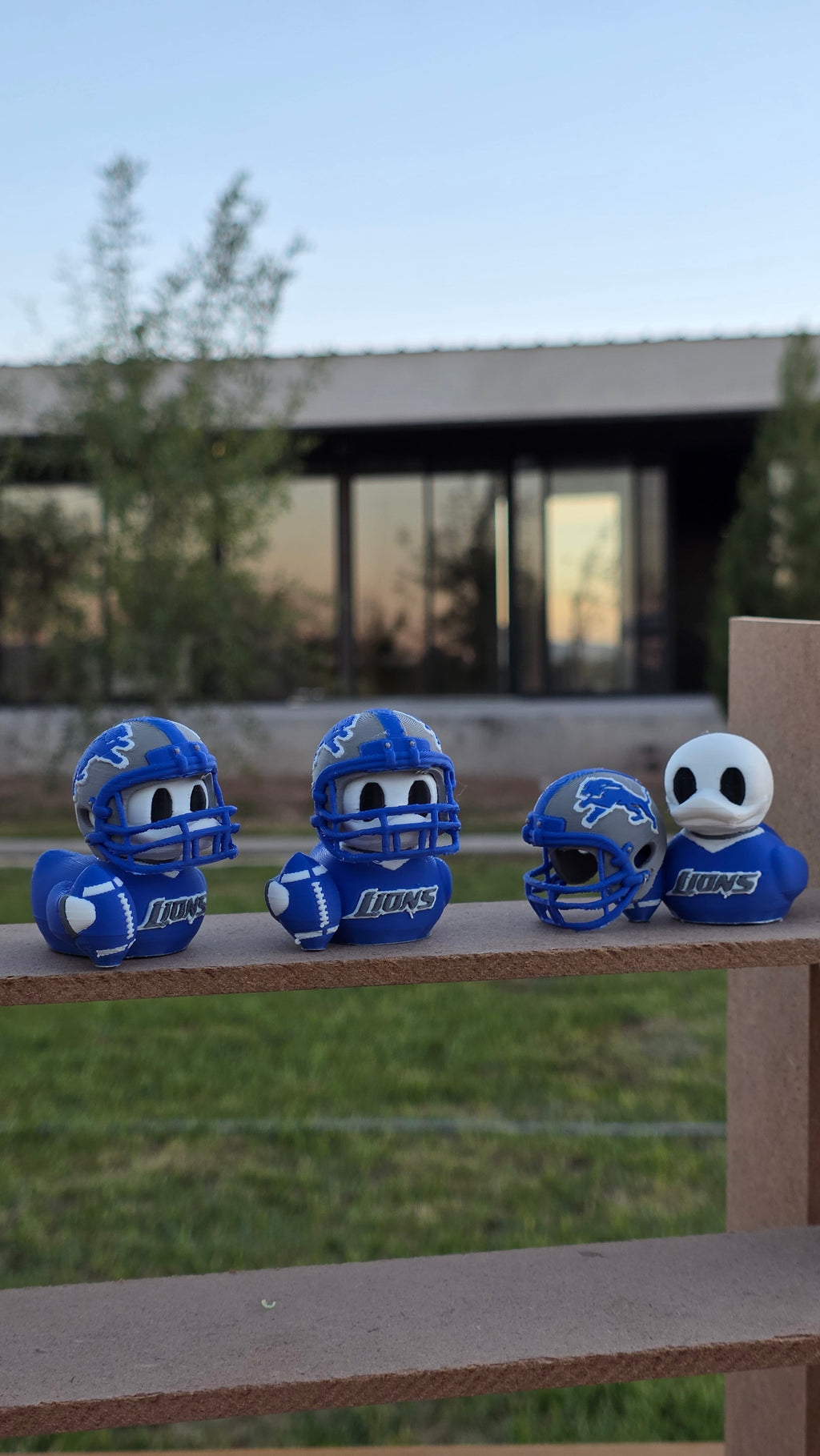 Detroit Lions Patito de Fútbol Americano – Impreso en 3D Fan NFL Patito Coleccionable | Lions Regalo Fan | Football Decoración de Tablero