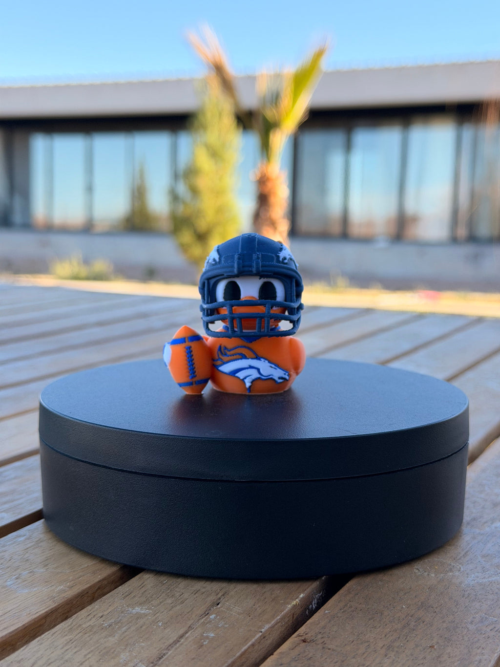 Denver Broncos Patito de Fútbol Americano – Impreso en 3D Fan NFL Patito Coleccionable | Broncos Regalo Fan | Football Decoración de Tablero