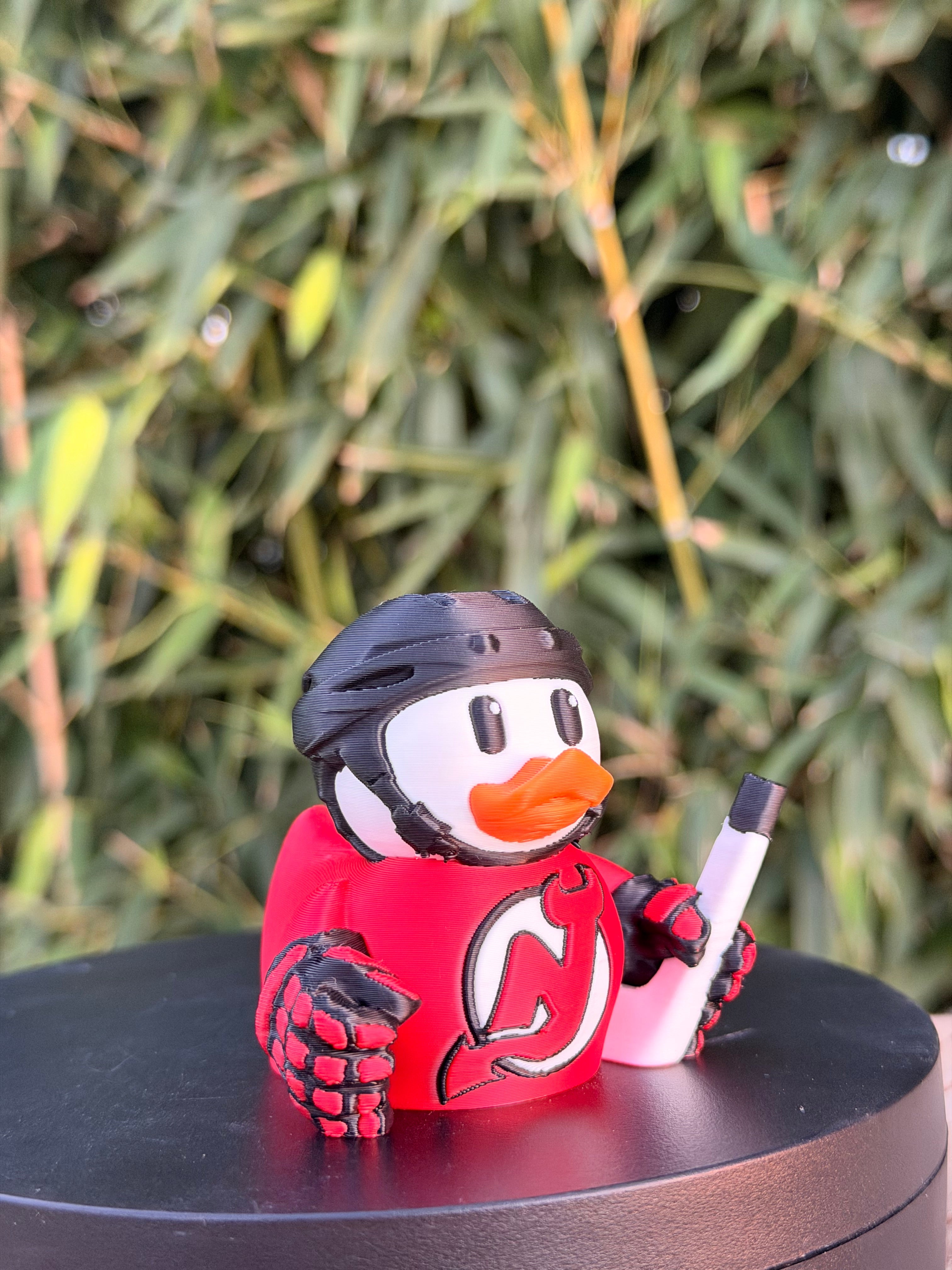 New Jersey Devils Patito de Hockey – Impreso en 3D Fan NHL Patito Coleccionable | Devils Regalo Fan | Hockey Decoración de Tablero