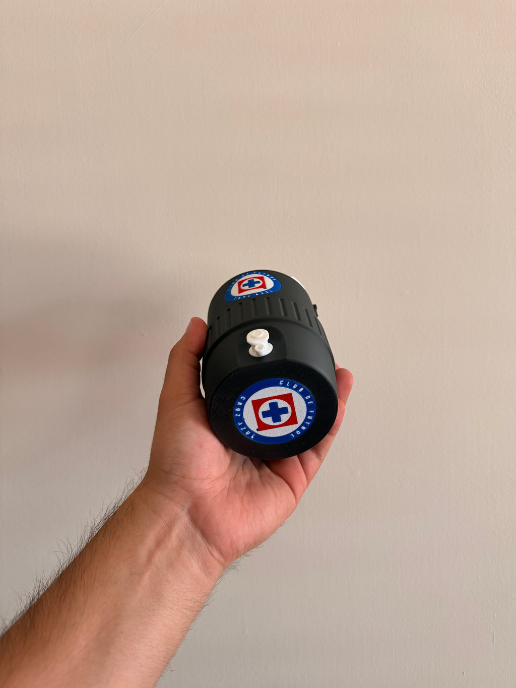Porta latas cruz azul