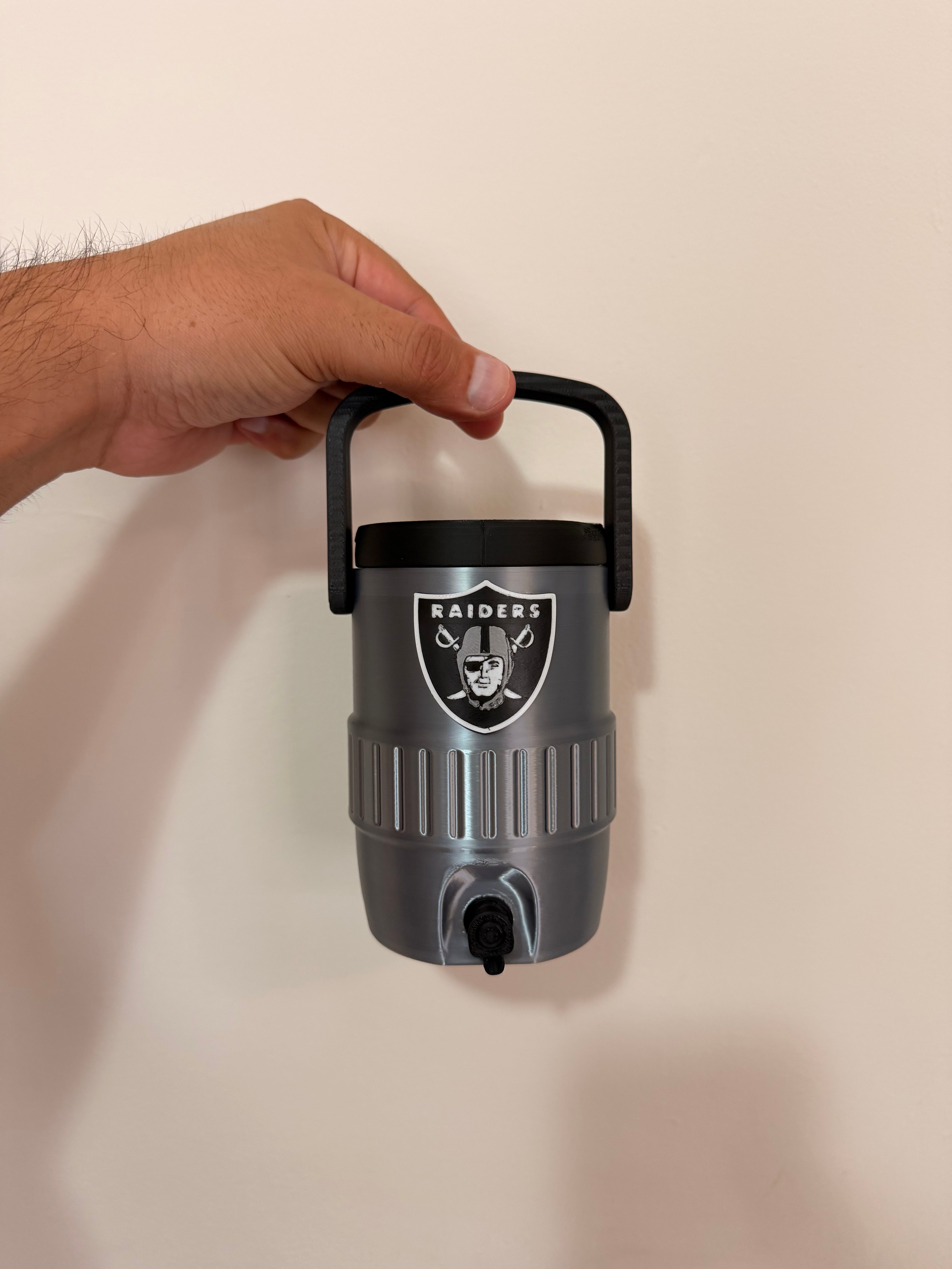 Las Vegas Raiders Fan Koozie – Enfriador de Lata 355ml Impreso en 3D