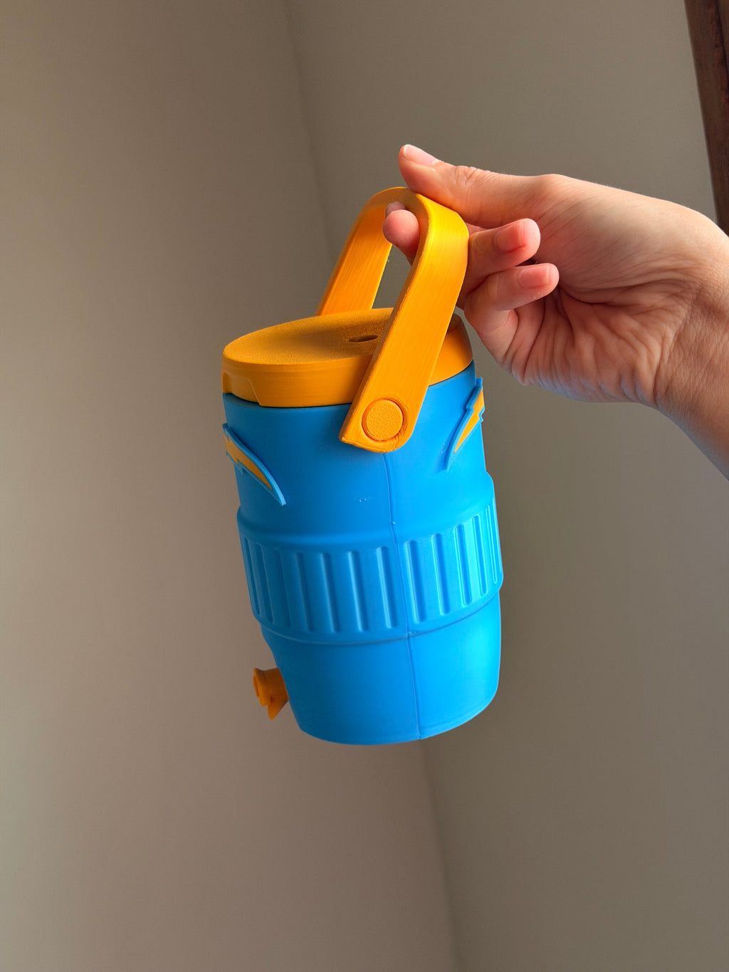 Los Angeles Chargers Fan Koozie – Enfriador de Lata 355ml Impreso en 3D