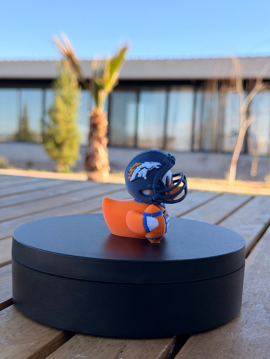 Denver Broncos Patito de Fútbol Americano – Impreso en 3D Fan NFL Patito Coleccionable | Broncos Regalo Fan | Football Decoración de Tablero