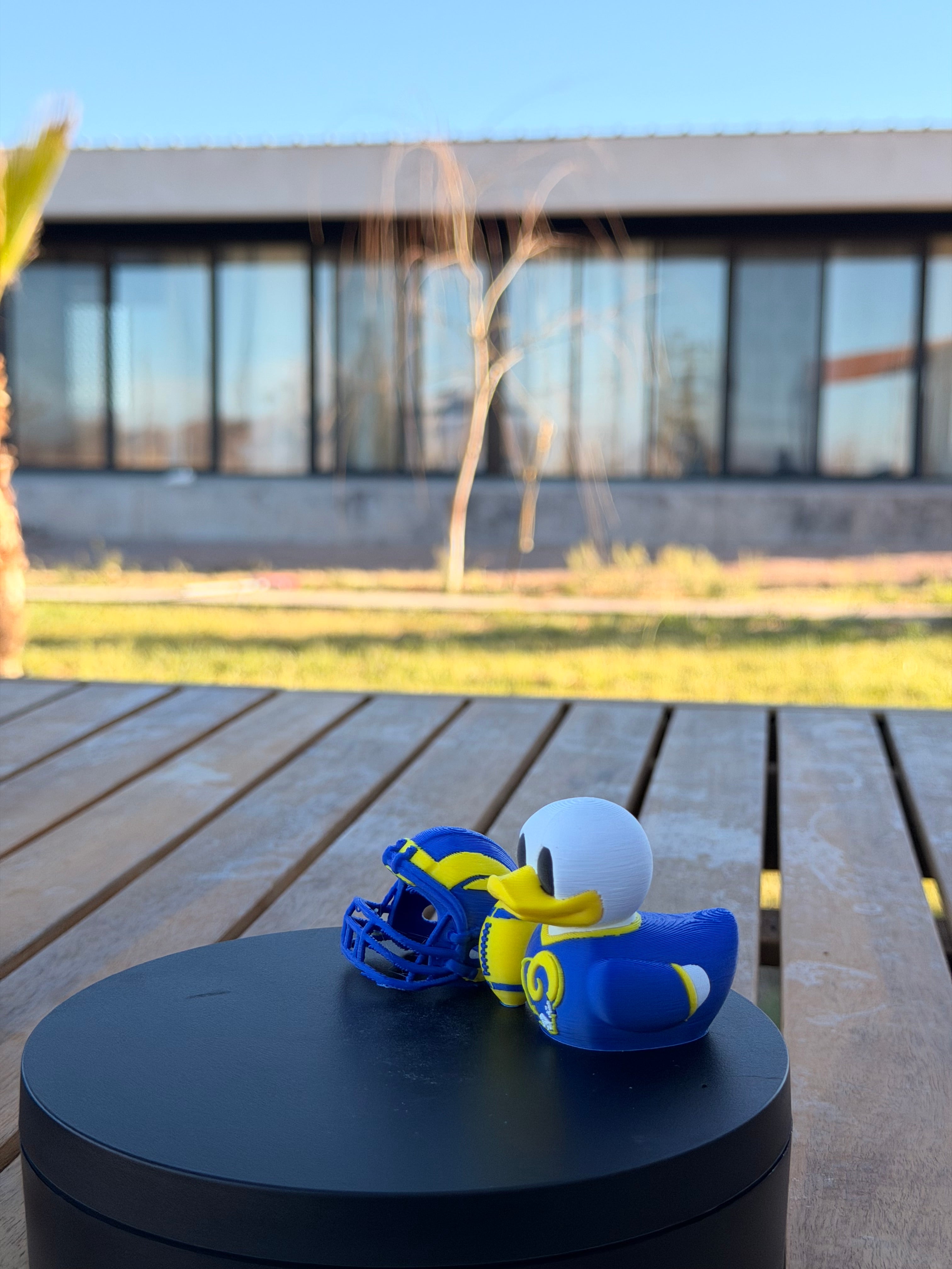 Los Angeles Rams Patito de Fútbol Americano – Impreso en 3D Fan NFL Patito Coleccionable | Rams Regalo Fan | Football Decoración de Tablero