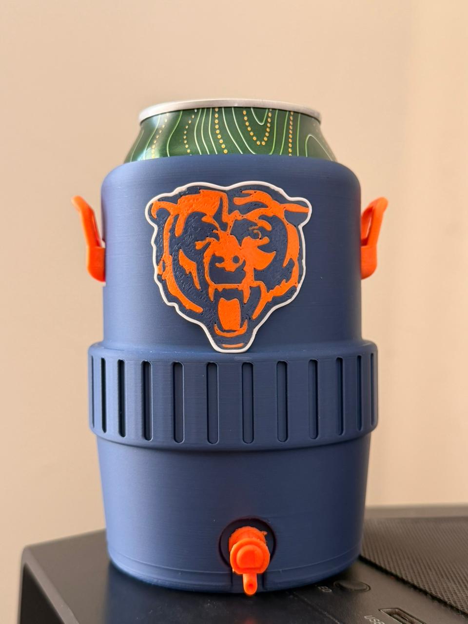 Chicago Bears Fan Koozie – Enfriador de Lata 355ml Impreso en 3D